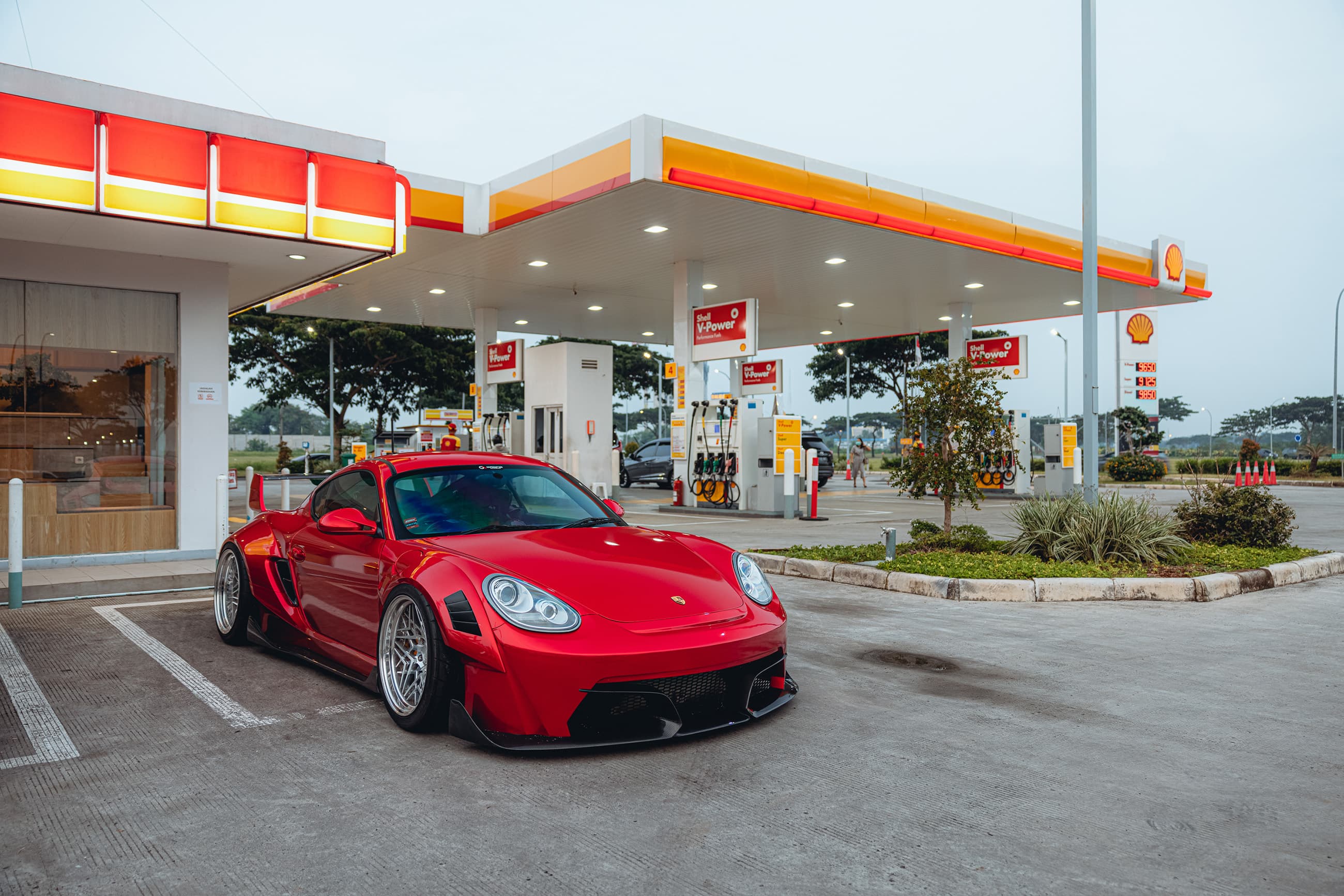 Karma Porsche 987 - gas stop